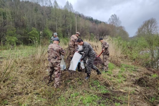 筑牢安全防線 守護生命家園東北岔林場扎實開展“防災減災日”系列活動（2）.jpg